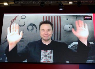 Маск заявил, что ИИ освободит людей от необходимости работать