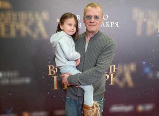 Алексей Серебряков неприлично рассказал о Новом годе и показал внучку