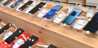 Названы лучшие смартфоны Android