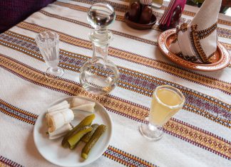 Крепость российского самогона подняли на 10%: начал действовать новый ГОСТ