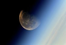 Китай вывел на орбиту первый в мире коммерческий спутник с ИИ