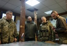 Сырский и Умеров посетили передовую