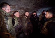 Зеленский посетил передовую в Запорожской области