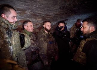 Зеленский посетил передовую в Запорожской области