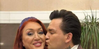 Женщина, ставшая женой своего сына, решила создать клуб знакомств с дамами 40+