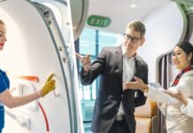 А вас мы на борт не пустим: стюардесса сообщила неочевидные причины для выдворения пассажиров из самолета