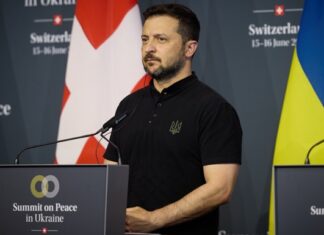 Зеленский ответил на ультиматум Путина