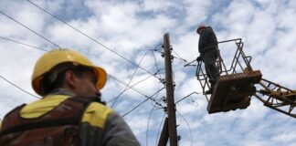 Отключения света в восьми областях — Укрэнерго