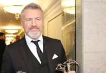 Агутин сам себя поздравил с днем рождения: жена и дочь не проявились