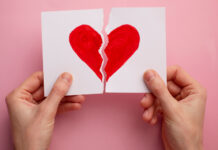 «Приравнять к чайлд-фри»: детский омбудсмен из Татарстана требует запретить пропаганду разводов и семейного одиночества