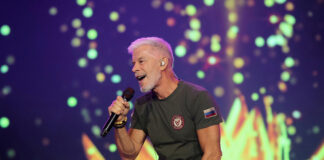 «Услышите в мужском исполнении»: Газманов намекнул на ориентацию коллег