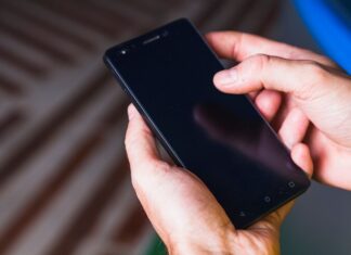 Профессиональное обслуживание и замена стекла на смартфоне с гарантией качества