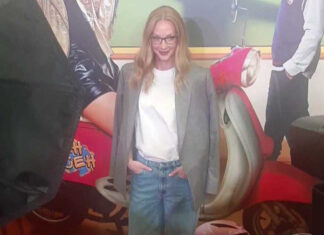 Светлана Ходченкова появилась на красной дорожке с известным актёром