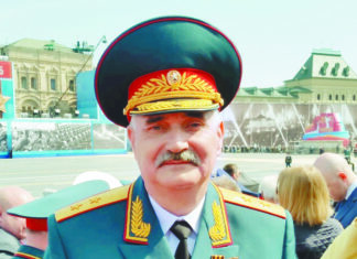 Члену Общественного совета при Минобороны РФ генерал-лейтенанту Рафаэлю Тимошеву исполняется 70 лет