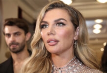 «Серьезная проблема»: сексолог назвал причину трагедий Седоковой с мужьями