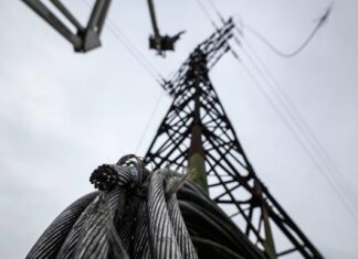 В восьми областях аварийные отключения — Укрэнерго