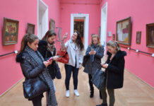 Молодые и состоятельные выбирают не карьеру, а мини-пенсии