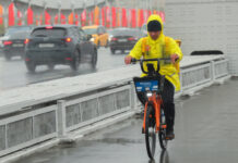 Взялись за велокурьеров: более 5000 нарушений выявлено за три дня