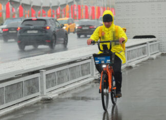 Взялись за велокурьеров: более 5000 нарушений выявлено за три дня