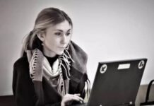 Украина вернула тело убитой россиянами журналистки Рощиной