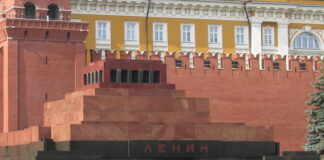 Возвращение Мавзолея: решится ли власть использовать его в качестве трибуны