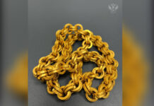 Столичные таможенники не дали вывезти в Турцию двухкилограммовую цепь из золота