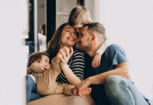 Родители школьников спорят о семьеведении: мнения отцов и матерей резко разошлись