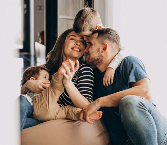 Родители школьников спорят о семьеведении: мнения отцов и матерей резко разошлись