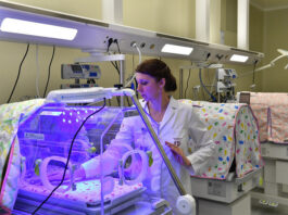 Демографический кризис идет рука об руку с кадровым дефицитом