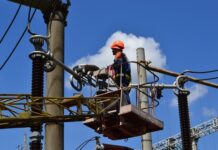 В Украине отключения электричества в семи областях