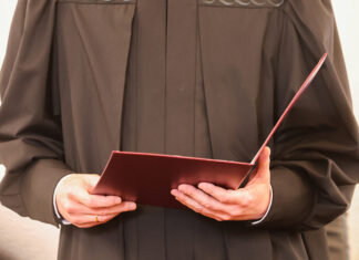 Приговоры дня: убийца из метро, чиновник РЖД и наркодилеры