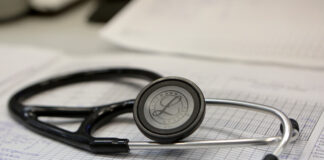 Новая страшилка соцсетей — «кортизоловое лицо»: что это и чем неприятно