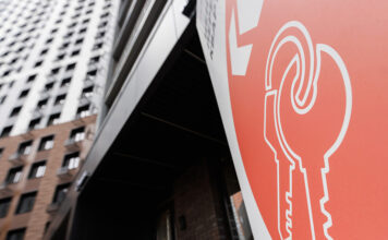 В России хотят запретить оспаривание нотариальных сделок с квартирами