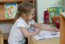 Пока все дома: как развлечь ребенка и дать отдохнуть родителям