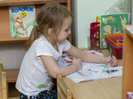 Пока все дома: как развлечь ребенка и дать отдохнуть родителям