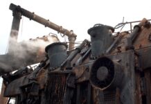 Атакованы энергообъекты в двух областях Украины