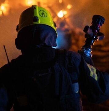 Взрывы и пожар: Николаев атакуют вражеские шахеды