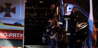 РФ попала в многоэтажный дом в Броварах, есть раненые