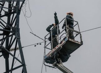 Атаки РФ: более 112 тысяч потребителей без света