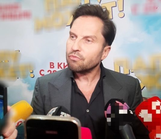 Артист Ревва раскрыл взаимоотношения с детьми: «Превращаюсь в кисель»