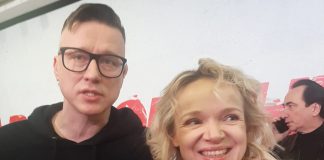 Бывшая жена Джигарханяна Виталина пришла в кино с дочерью и парнем: зовут Дмитрий