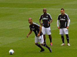 «Необычный урок»: как будущей звезде Премьер-лиги испортили бутсы