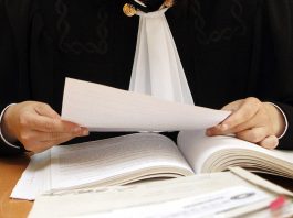 Адвоката заставили вернуть деньги клиентке: составлял ненужные жалобы