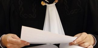 Адвоката заставили вернуть деньги клиентке: составлял ненужные жалобы