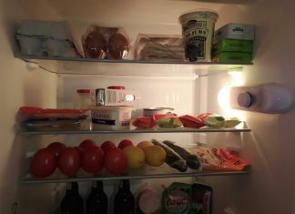 Названы четыре опасных для здоровья продукта, которые есть в каждом холодильнике