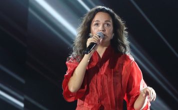 «Мне очень плохо»: певица Слава сообщила о серьезных проблемах в личной жизни