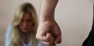 «Стал агрессивным, угрожал»: тайка хочет вернуть русского мужа в Казань