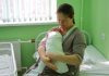 «Богатырский рейтинг пополнился новым рекордом»: на свет появился младенец весом почти 8 килограммов